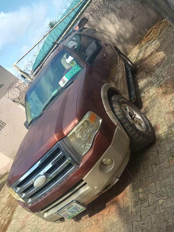 Thumbnail 4 of 2008 Ford Expedition